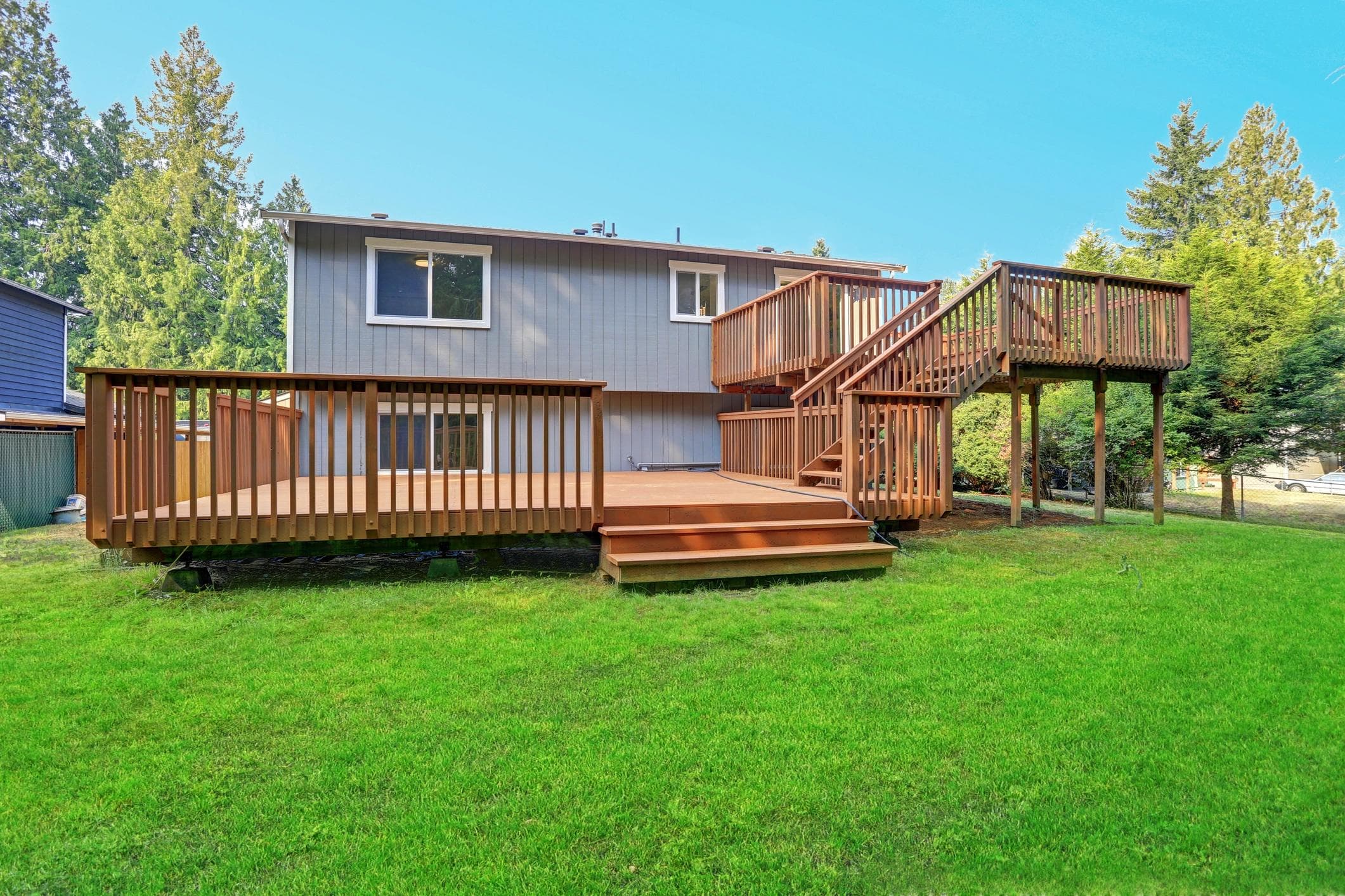 Decks & Hardscaping